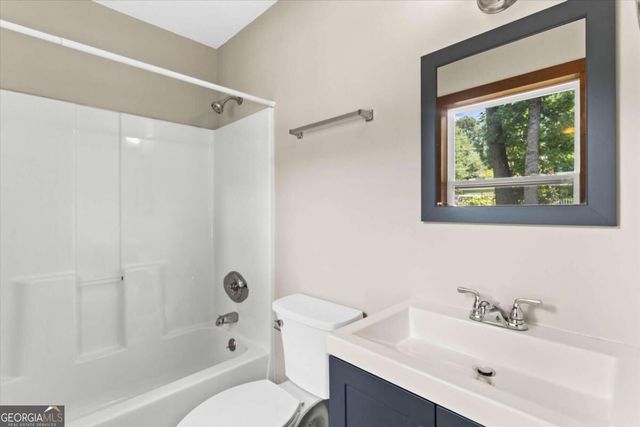 492 Rustic Ridge Circle, Lawrenceville, GA 30043
