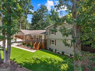 492 Rustic Ridge Circle, Lawrenceville, GA 30043