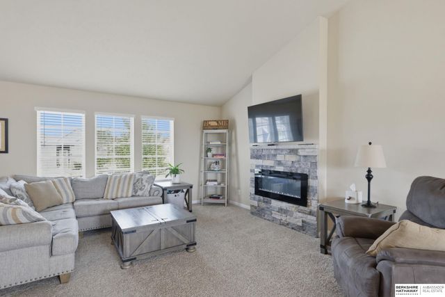 13544 S 55th Street, Papillion, NE 68133
