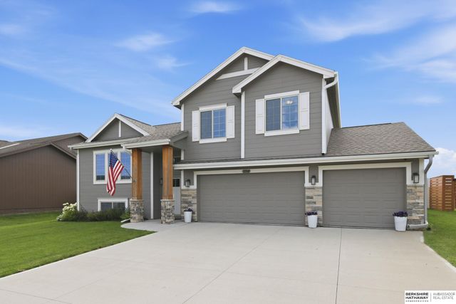13544 S 55th Street, Papillion, NE 68133