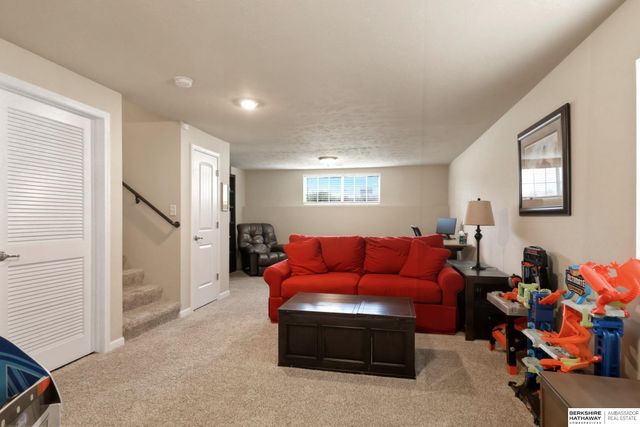13544 S 55th Street, Papillion, NE 68133