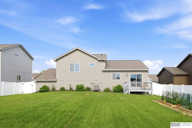 13544 S 55th Street, Papillion, NE 68133
