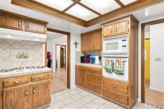 5101 Dewalt, Bakersfield, CA 93308