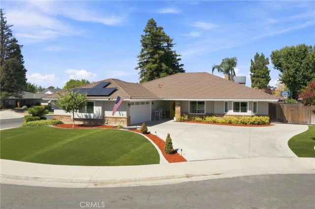 5101 Dewalt, Bakersfield, CA 93308