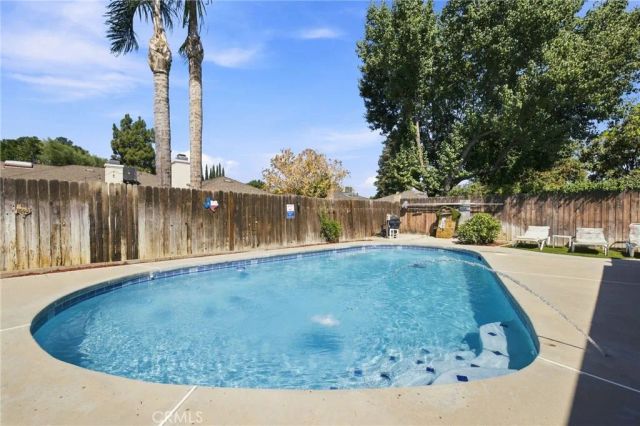 5101 Dewalt, Bakersfield, CA 93308
