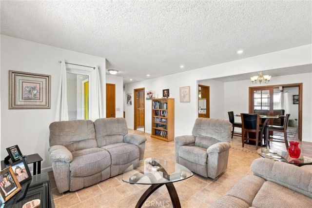 5101 Dewalt, Bakersfield, CA 93308