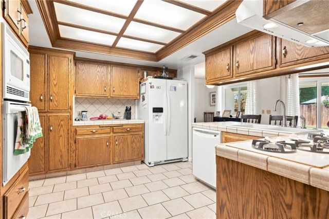 5101 Dewalt, Bakersfield, CA 93308