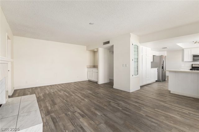 3709 Pamplona Circle, Las Vegas, NV 89103