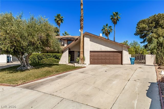 3709 Pamplona Circle, Las Vegas, NV 89103