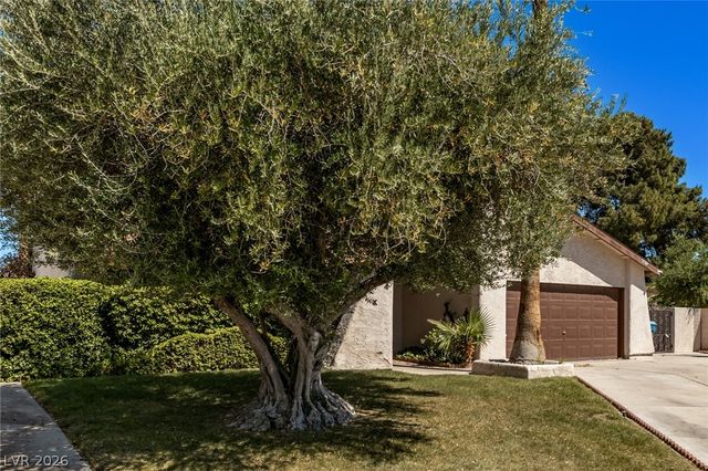 3709 Pamplona Circle, Las Vegas, NV 89103