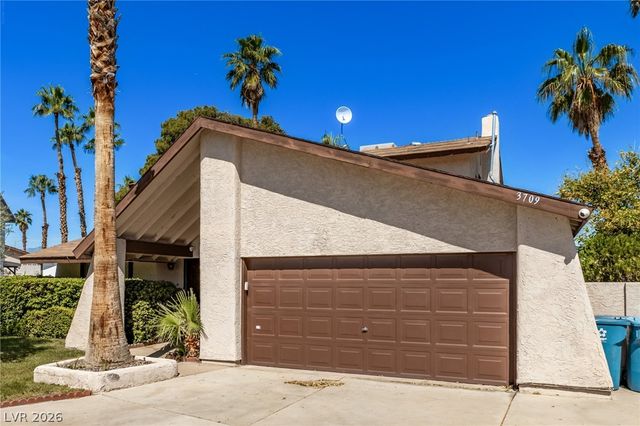 3709 Pamplona Circle, Las Vegas, NV 89103