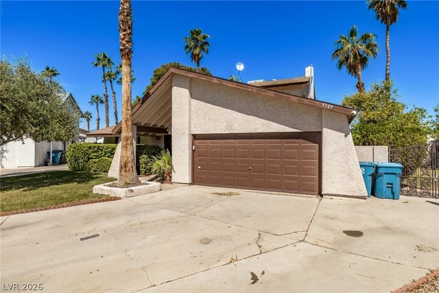 3709 Pamplona Circle, Las Vegas, NV 89103