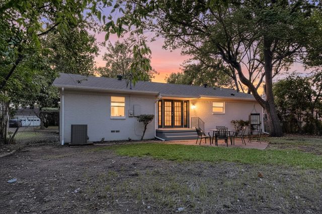 10833 Palace Way, Dallas, TX 75218