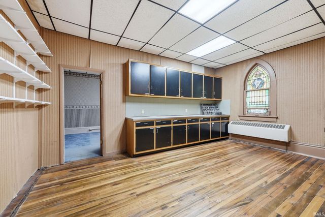 316 N Main St, Churubusco, IN 46723