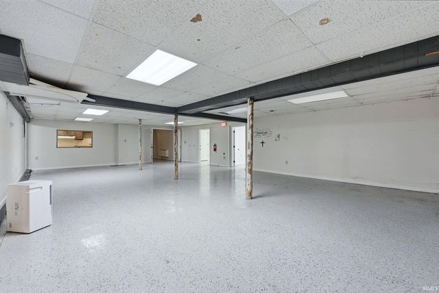 316 N Main St, Churubusco, IN 46723
