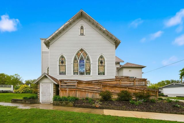316 N Main St, Churubusco, IN 46723