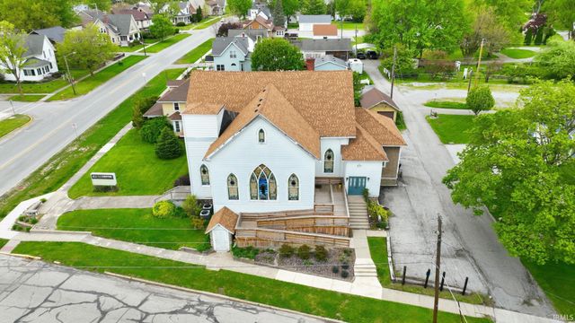 316 N Main St, Churubusco, IN 46723