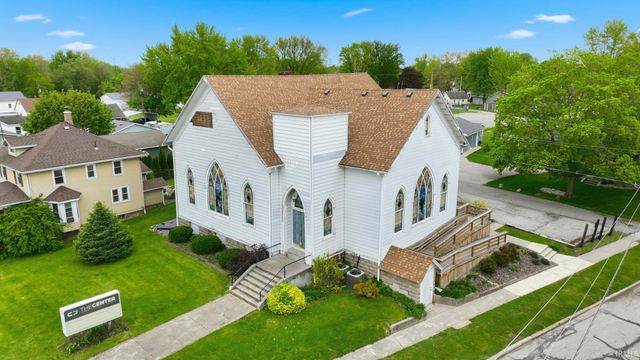 316 N Main St, Churubusco, IN 46723