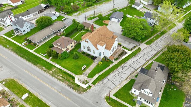 316 N Main St, Churubusco, IN 46723