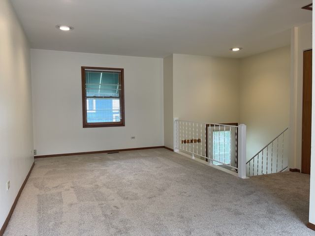 350 College Street, Crystal Lake, IL 60014