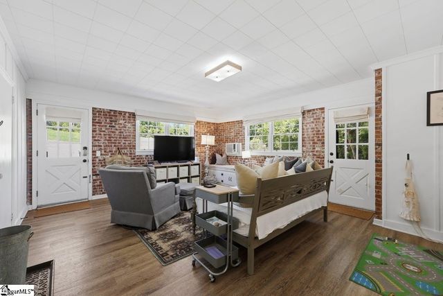 201 Biscayne Drive, Greenville, SC 29615