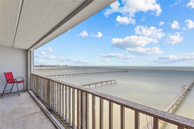 4334 Ocean Dr 704, Corpus Christi, TX 78412