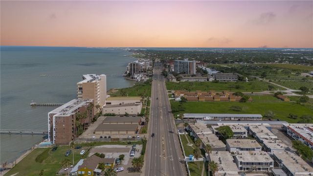 4334 Ocean Dr 704, Corpus Christi, TX 78412