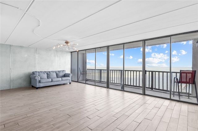 4334 Ocean Dr 704, Corpus Christi, TX 78412