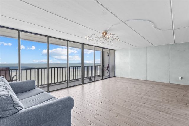4334 Ocean Dr 704, Corpus Christi, TX 78412