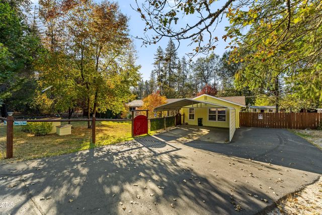 245 Stringer Gap Road, Grants Pass, OR 97527