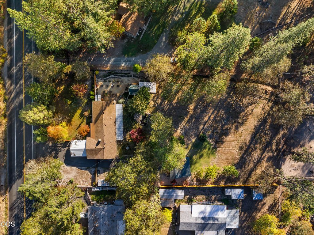 245 Stringer Gap Road, Grants Pass, OR 97527