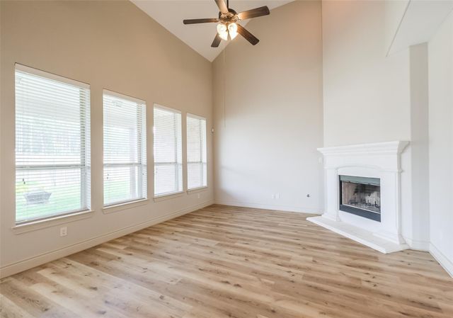 5922 Northcrest Village Way, Spring, TX 77388