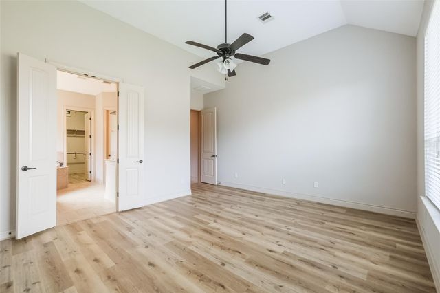 5922 Northcrest Village Way, Spring, TX 77388