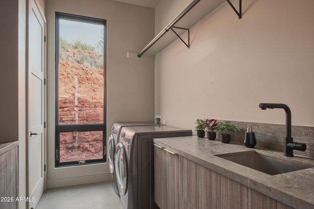 109 SUMMIT Way, Sedona, AZ 86336