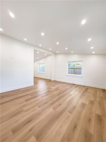 108 Catalpa Street, Coffeyville, KS 67337