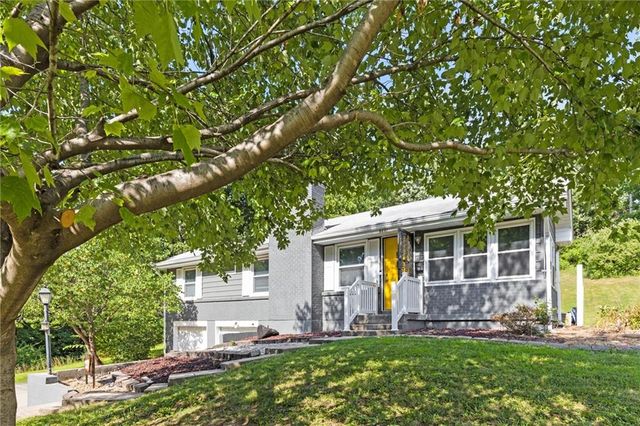 6601 N Broadway Street, Gladstone, MO 64118