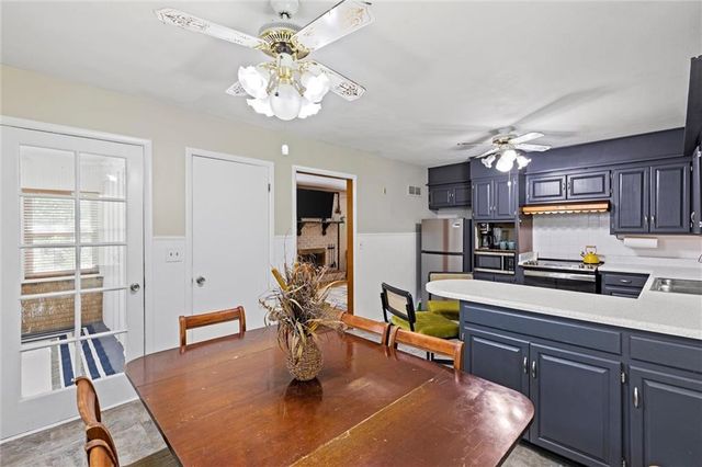 6601 N Broadway Street, Gladstone, MO 64118