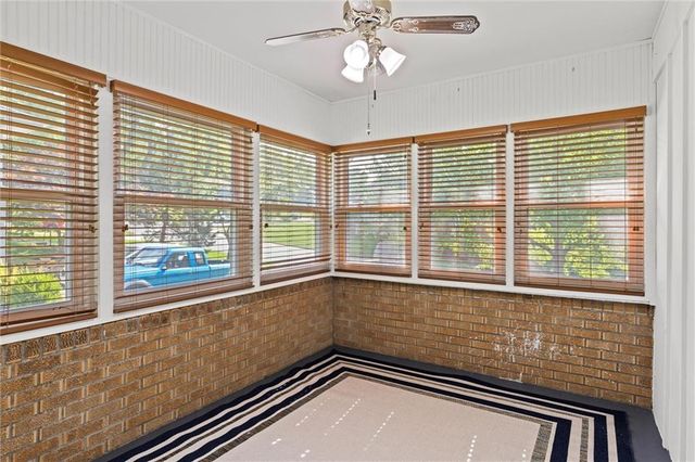 6601 N Broadway Street, Gladstone, MO 64118