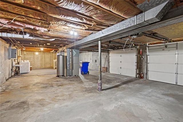 6601 N Broadway Street, Gladstone, MO 64118