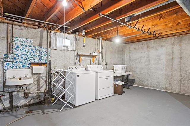 6601 N Broadway Street, Gladstone, MO 64118