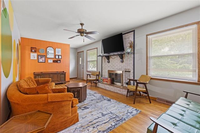 6601 N Broadway Street, Gladstone, MO 64118