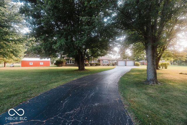 8495 Big Bend Road, Martinsville, IN 46151