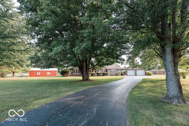 8495 Big Bend Road, Martinsville, IN 46151