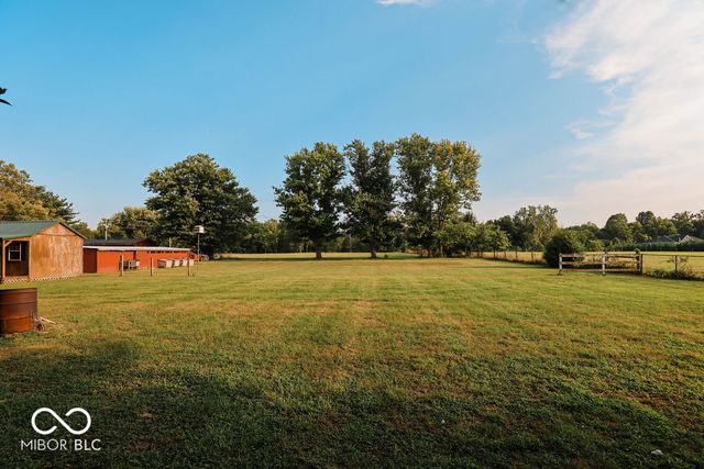 8495 Big Bend Road, Martinsville, IN 46151