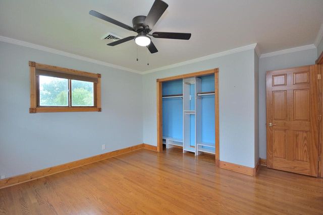 W164N5080 Lone Oak LANE, Menomonee Falls, WI 53051