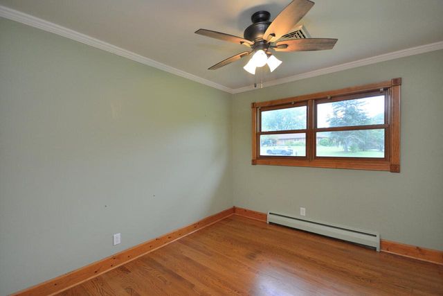 W164N5080 Lone Oak LANE, Menomonee Falls, WI 53051