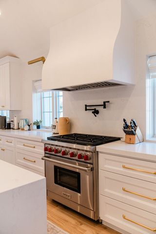 2250 South Street, Geneva, IL 60134