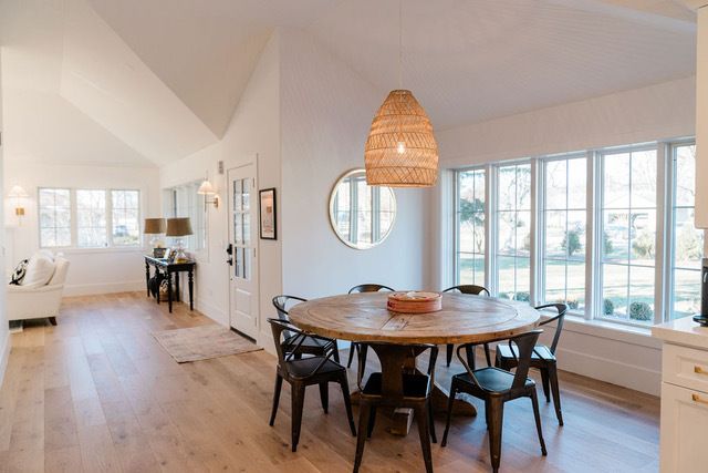 2250 South Street, Geneva, IL 60134