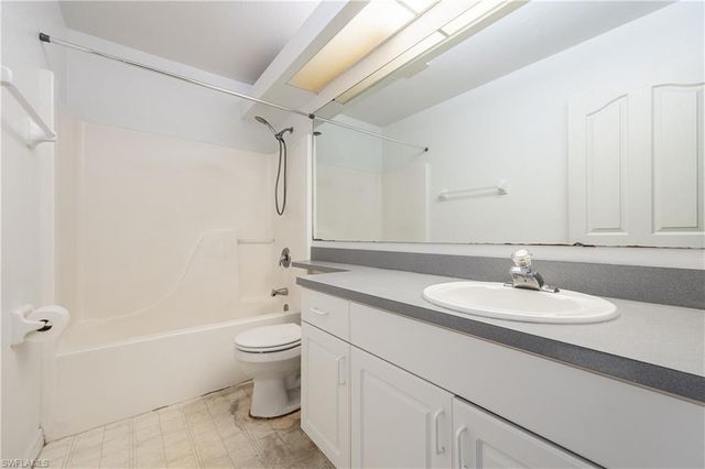 2017 NE 24th TER, Cape Coral, FL 33909