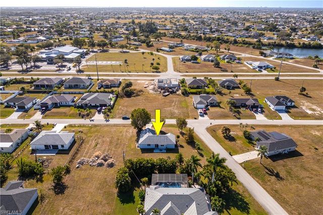 2017 NE 24th TER, Cape Coral, FL 33909